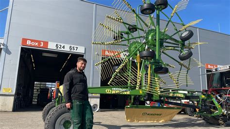 Schwader Übergabe An Familie Koxeder Hochrather Landtechnik Gmbh