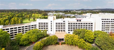 Crowne Plaza Canberra | Austravel