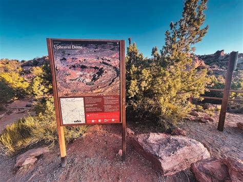 Guide to the Upheaval Dome Trail Hike - Canyonlands