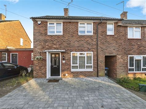 3 Bed End Terrace House For Sale In Bathurst Road Hemel Hempstead Hp2