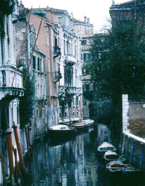 Venice March 1982 64ASA Kodachrome Slide Scrolller