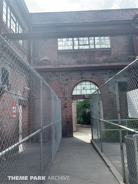 Fast & Furious Supercharged at Universal Studios Florida | Theme Park Archive