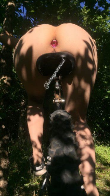 Bush Butt Plug Outside Porn Pic