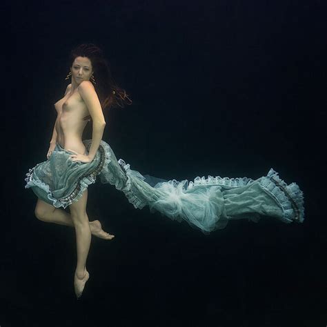 Underwater Hotties Vol1 Aa Unwtr 0004d Porn Pic
