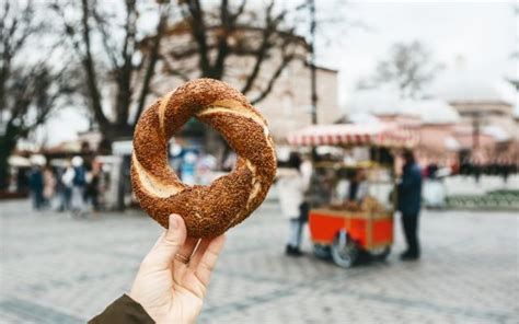 Istanbul Simit The Yummy Undisputed King Of Turkish Bread