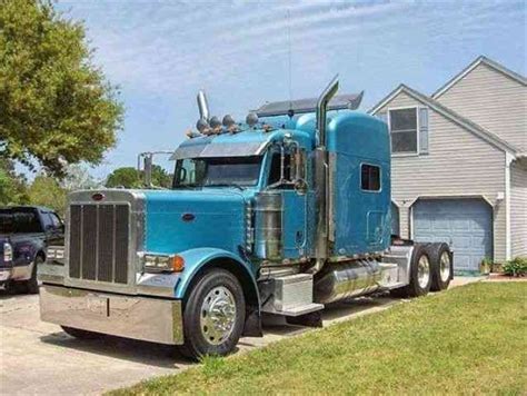 Peterbilt Exhd Sleeper Semi Trucks