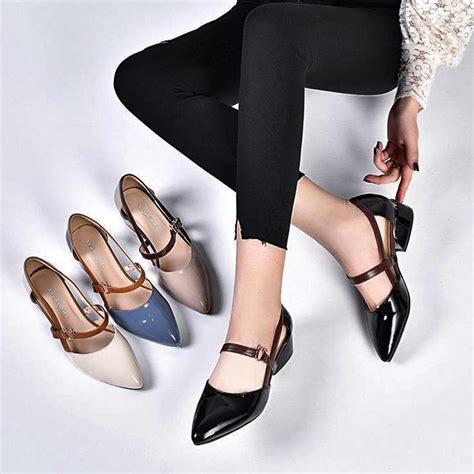 🔥flash sale🔥Women's New Belt Buckle Solid Color Leather Casual Shoes – hellohobot