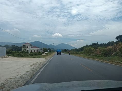 Jumlah Kendaraan Yang Melintas Di Jalanan Di Wilayah Kabupaten Toba