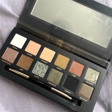 Perfect Diary Explorer Eyeshadow Palette 03 Crocodile Beauty