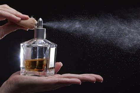 Conhe A Perfumes Femininos Poderosos Que Atraem O Parceiro Ideal