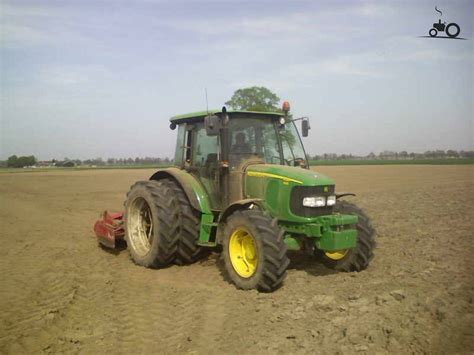 Foto John Deere 5620 48377