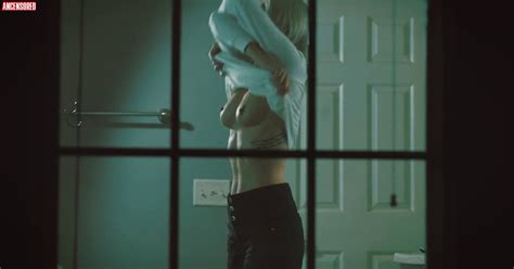 Naked Emily Sweet In The Dragon Unleashed