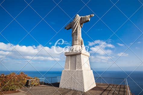 The Christ the King Statue - Photos by Canva