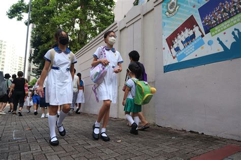 香港中旅將一連4個周日為公民科內地考察師生辦回鄉證 頭條 香港中通社