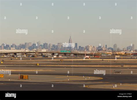 View on Downtown Manhattan from Newark Airport Stock Photo - Alamy