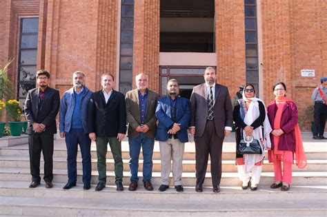 IIUI & IHSAN TRUST SIGN MOU – International Islamic University