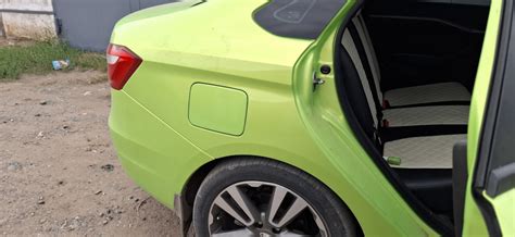 Центр замок на лючок бензобака — Lada Vesta (1G), 1,6 л, 2016 года ...