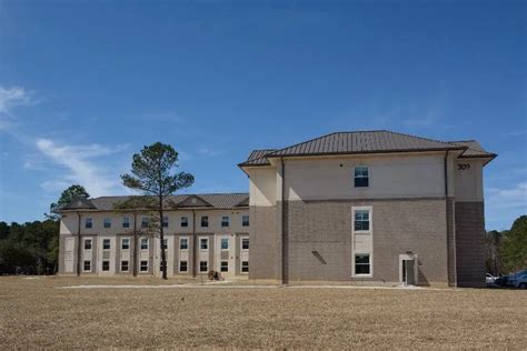 Students move into The Suites | CSU