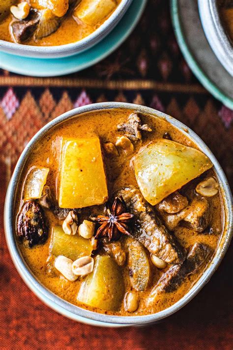 Easy And Creamy Beef Massaman Curry Recipe