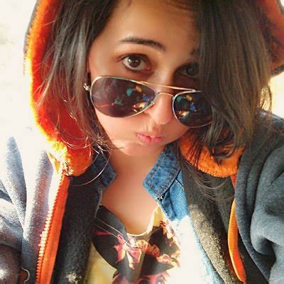 8 Hot Sexy Alka Ailsinghani Bikini Pics