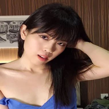 Cutie Reina Hanno Pulls Down Foreskin To Reveal Her Wetness Shemale Asian Amateur Porn XHamster