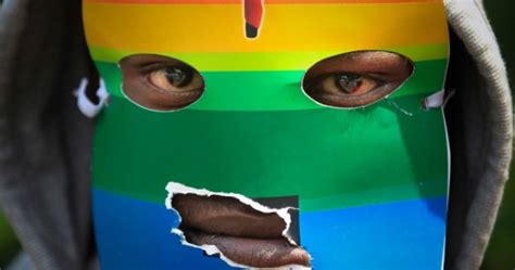 Uganda Promulga Nova E Dura Lei Anti Homossexuais Condenada Por Ativistas