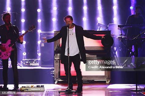 Onerepublic Band Members Photos and Premium High Res Pictures - Getty ...