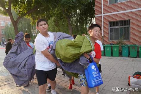 中關村三小雄安校區舉行2019年六年級畢業典禮 每日頭條