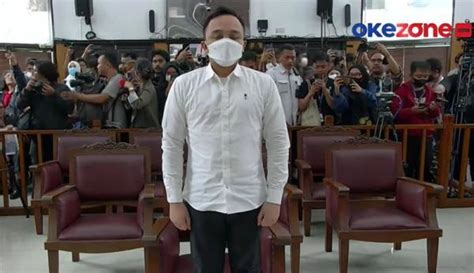 Ricky Rizal Beri Hormat Ke Hakim Usai Divonis Tahun Penjara