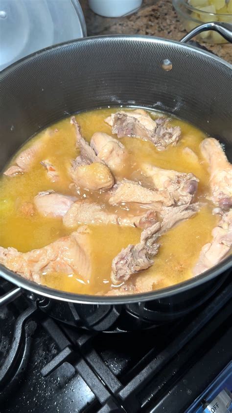 Chicken Tinola - Jeanelleats Food and Travel Blog