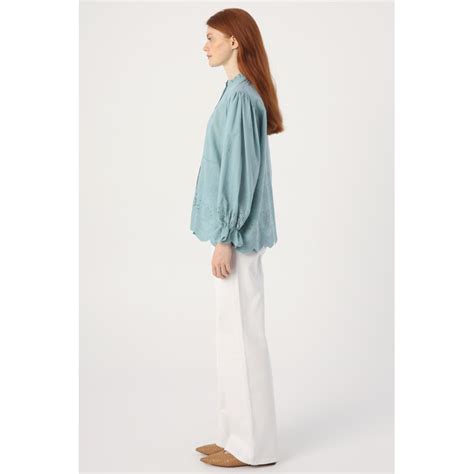 Chemise à col ruffle et broderie anglaise vert eau UrbaineChic ma