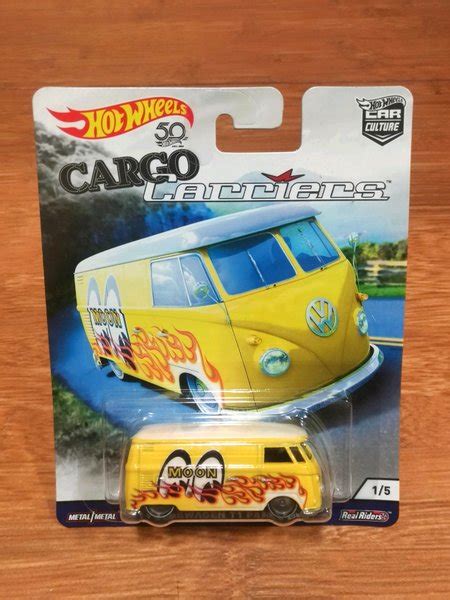 Jual Diecast Hot Wheels Car Culture Cargo Carriers Vw Volkswagen T1 Panel Bus Combi Mooneyes