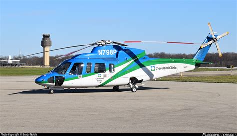 N P Cleveland Clinic Sikorsky S C Photo By Brady Noble Id