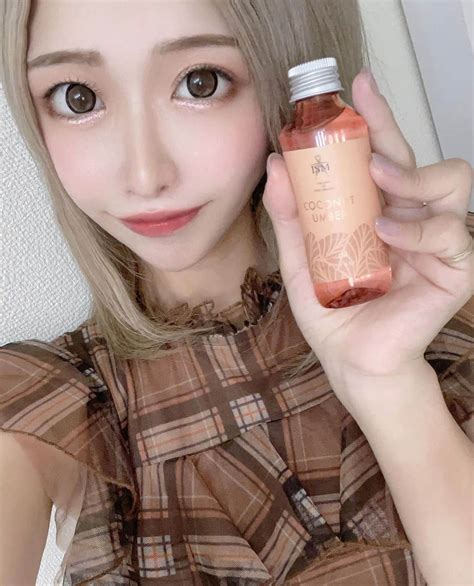 Hanaさんのインスタグラム写真 Hanainstagram「･ ･ お気に入りのismのヘアオイル♡♡ ･ Ismは本当に香りが良くて大好き😍 しかも髪もサラサラになる😉⭐️ ･ 私