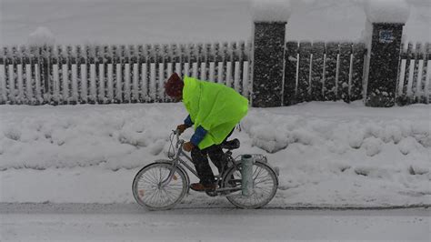 Fahrrad Bei Schnee Und Gl Tte So Radeln Sie Sicher Durch Den Winter