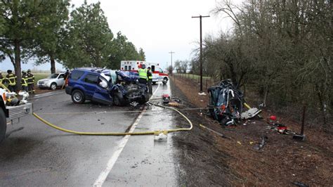 1 Dead 1 Critical After Head On Crash In Benton County Kval