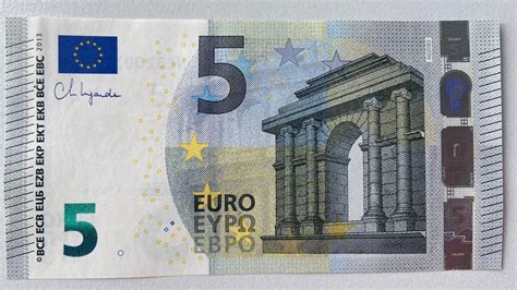 Ecco Le Nuove Banconote Da 5 E 10 Euro Firmate Lagarde