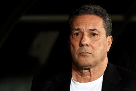 Luxemburgo tem o pior início de um técnico do Corinthians nos últimos anos