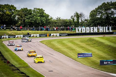 Hallmann Tops Rx E Standings After Changeable First Day At Lydden Hill