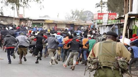 CHAOS IN NAIROBI AS POLICE CHASES KIKUYUS WHO VOTED RUTO WHILE