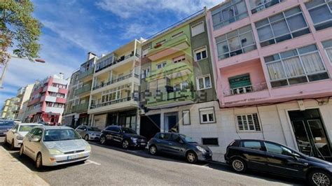 Apartamento T1 à venda na rua Egas Moniz Bairro dos Actores Areeiro