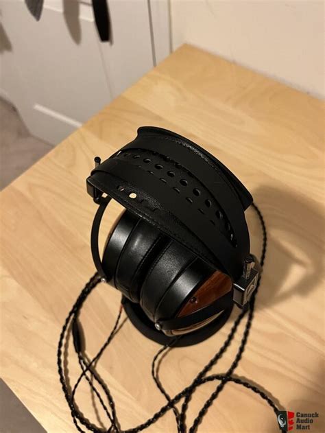 Audeze Lcd Xc Wood Cups Pre Photo Canuck Audio Mart