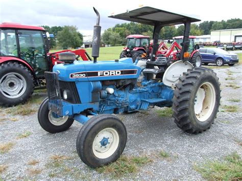 Ford 3930 Tractor