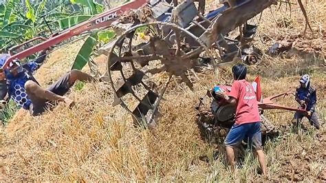 Terlalu Sempit Traktor Sawah Garap Lahan Pegunungan Youtube