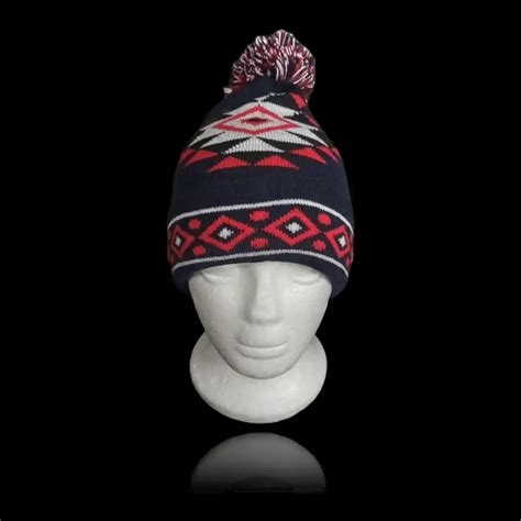 Indigenous design tuque blue – Treasures