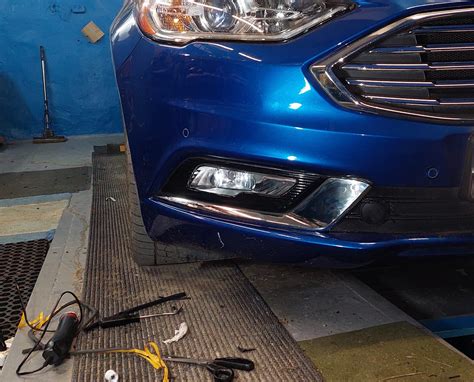 Замена накладки птф — Ford Fusion (2G), 2,5 л, 2017 года | своими ...