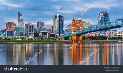 Cincinnati Ohio Usa Downtown Skyline Bridge Stock Photo 2233240261 ...