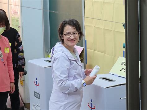 台灣大選／太緊張？蕭美琴新北投票「忘了帶身分證」 政壇風雲錄 台灣 世界新聞網