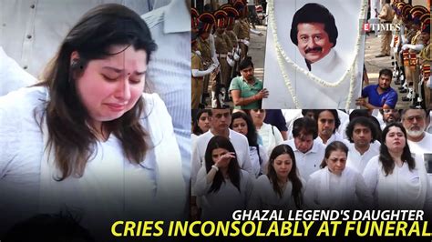 Pankaj Udhas Cremated With State Honours Music Legend S Daughter And