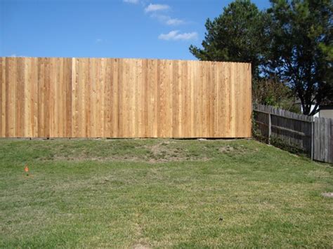 How To Choose The Best Wood Fence Installer For Your Home